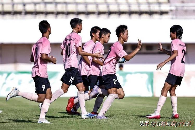 开云体育下载中心：中青赛U-13半决赛首回合 李昊炎“帽子戏法”助大工附校客胜恒大足校